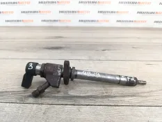 Форсунка дизель Ford Focus 2 2008 1373550 2.0 G6DG