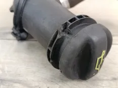 Горловина маслозаливная Ford Focus 2 2008 1364853 2.0 G6DG