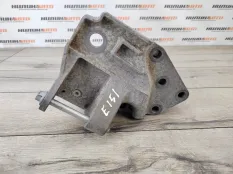 Кронштейн двигателя Land Rover Freelander 2 2010 LR004510 2.2 224DT, правый