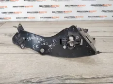 Кронштейн фары Mercedes W211 2007 A2116200416 СЕДАН 2.2 CDI 646.821, правый