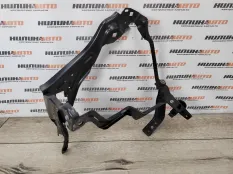 Кронштейн фары Mercedes W204 2008 A2046200291 УНИВЕРСАЛ 1.8 271.952, правый