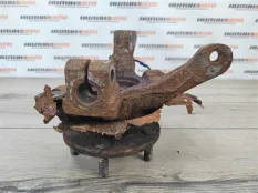 Кулак поворотный Citroen C-Crosser 2008 364798 2.2 4HN(DW12MTED4), передний правый