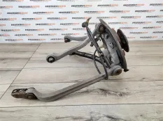 Кулак задний Mercedes CLS C219 2008 A2113508408 3.5 272.985, задний правый