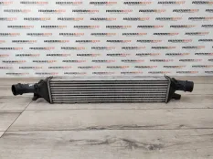 Интеркулер Audi Q3 2012 8U0145803B 2.0 CPSA