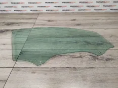 Стекло двери Audi Q3 2012 8U0845202 2.0 CPSA, переднее правое