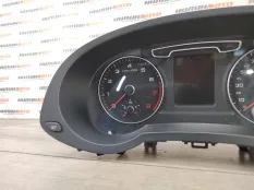 Панель приборов Audi Q3 2012 8U0920940 2.0 CPSA