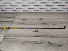 Упор капота Skoda Yeti 2013 5L0823363 2.0 TDI CFHC