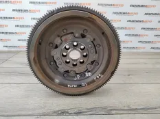 Маховик Audi Q3 2012 06J105266R 2.0 CPSA