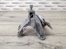 Кронштейн двигателя Audi Q5 2012 8K0199308BE 2.0 TDI CGLB, правый
