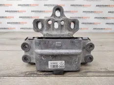 Подушка двигателя Volkswagen Passat B7 2013 3C0199555AA УНИВЕРСАЛ 365 2.0 TDI CFFB, левая