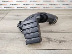 Патрубок воздушного фильтра Audi Q5 2010 06E129629S 3.2 CALB