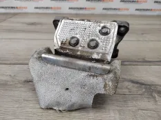 Кронштейн двигателя Audi Q5 2010 8K0199307BF 3.2 CALB, левый