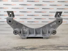 Кронштейн кузова Bmw X5 2008 51717137238 E70 3.0 N52B30