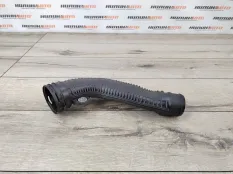 Патрубок интеркулера Audi Q3 2014 1K0145840AF 2.0 CCZC