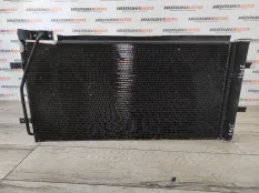 Радиатор кондиционера Audi Q3 2012 8U0260401C 2.0 CCZC