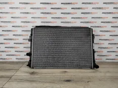 Радиатор охлаждения Volkswagen Tiguan 1 2009 5N0121253L 2.0 CAWA