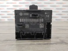 Блок управления дверьми Audi A6 C7 2012 4G8959793D СЕДАН 4G2 2.8 CHVA, передний левый
