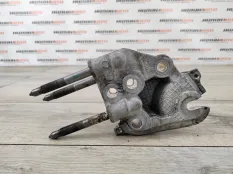 Кронштейн двигателя Citroen C-Crosser 2008 1846C4 2.2 4HN(DW12MTED4), правый