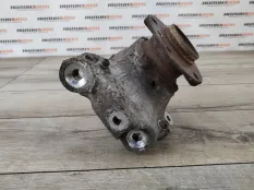 Кулак поворотный Bmw 3 2013 31216792287 F30 2.0 N20B20A, передний левый