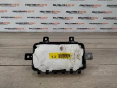 Подушка безопасности в торпедо Kia Sportage 2011 845303W000 3 1.7 D4FD
