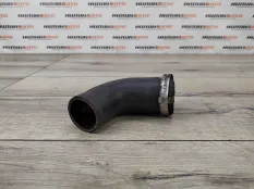 Патрубок интеркулера Land Rover Freelander 2 2008 LR001097 2.2 224DT