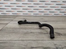 Патрубок системы охлаждения Land Rover Freelander 2 2008 LR006067 2.2 224DT