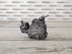 Вакуумный насос Land Rover Freelander 2 2008 LR009674 2.2 224DT