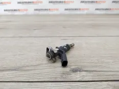 Форсунка бензин Mercedes W204 2008 A2720780249 СЕДАН 3.0 272.948