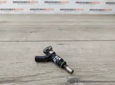 Форсунка бензин Mercedes W204 2008 A2720780249 СЕДАН 3.0 272.948