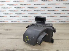 Корпус воздушного фильтра Hyundai IX35 2011 281102S000 2.0 CRDI D4HA