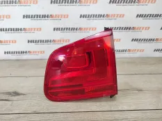 Фонарь в крышку багажника Volkswagen Tiguan 1 2011 5N0945094H 2.0 CCZD, правый