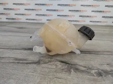 Бачок расширительный Peugeot 308 2011 1323AH 1.6 5FS (EP6C)