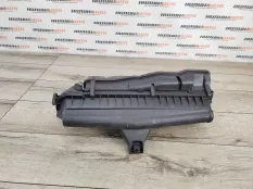 Корпус воздушного фильтра Peugeot 308 2011 1420T5 1.6 5FS (EP6C)