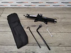 Домкрат Hyundai IX35 2012 091102S100 2.0 CRDI D4HA