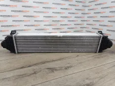 Интеркулер Land Rover Freelander 2 2008 LR009802 2.2 224DT