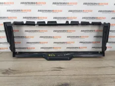Дефлектор радиатора Land Rover Freelander 2 2008 LR002756 2.2 224DT