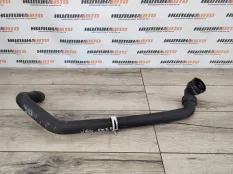 Патрубок системы охлаждения Land Rover Freelander 2 2008 LR006135 2.2 224DT