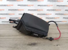 Блок предохранителей под капот Land Rover Freelander 2 2008 LR012144 2.2 224DT