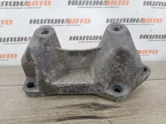 Кронштейн КПП Land Rover Freelander 2 2008 LR001074 2.2 224DT