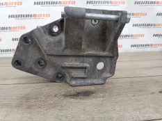 Кронштейн двигателя Land Rover Freelander 2 2008 LR004510 2.2 224DT, правый