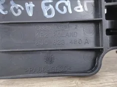 Замок капота Audi Q3 2013 8U0823480A 2.0 CPSA