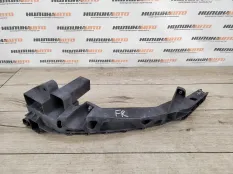 Кронштейн фары Audi Q3 2013 8U0805608A 2.0 CPSA, передний правый