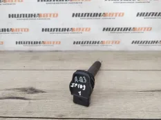 Катушка зажигания Audi Q3 2013 06H905115B 2.0 CPSA