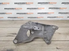 Кронштейн Nissan Qashqai+2 J10 2010 30441JG200 2.0 DCI M9R832