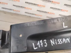 Дефлектор радиатора Nissan Qashqai+2 J10 2010 62823BR30A 2.0 DCI M9R832, левый