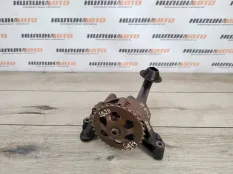 Насос масляный VOLKSWAGEN Golf 4 2002 06A115105B ХЭТЧБЕК 1J1 1.6 BFQ