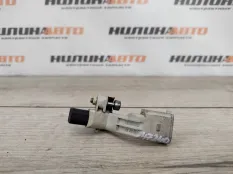 Датчик положения коленвала Audi A4 B7 03C906433E