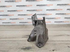 Кронштейн двигателя Suzuki Grand Vitara 2011 1165178K00 2.4 J24B, левый