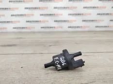 Клапан вентиляции топливного бака Ford C-MAX 2010 1429660 1.6 SHDA