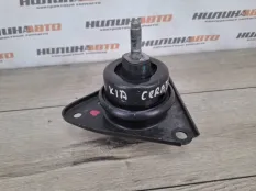 Подушка двигателя Kia Cerato 2009 218100Q000 СЕДАН TD 1.6 G4FC, правая